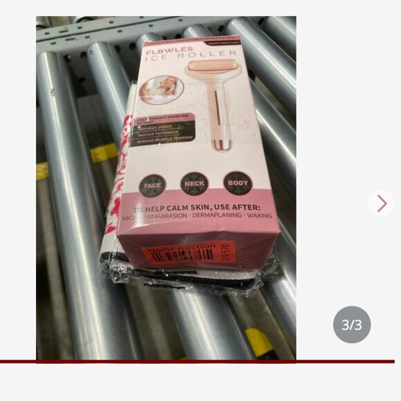 GIRLS TRIP 3 PIECE BUNDLE OF FACE ICE ROLLER AND TWO CANVAS POUCHES! NEW - Picture 3 of 3